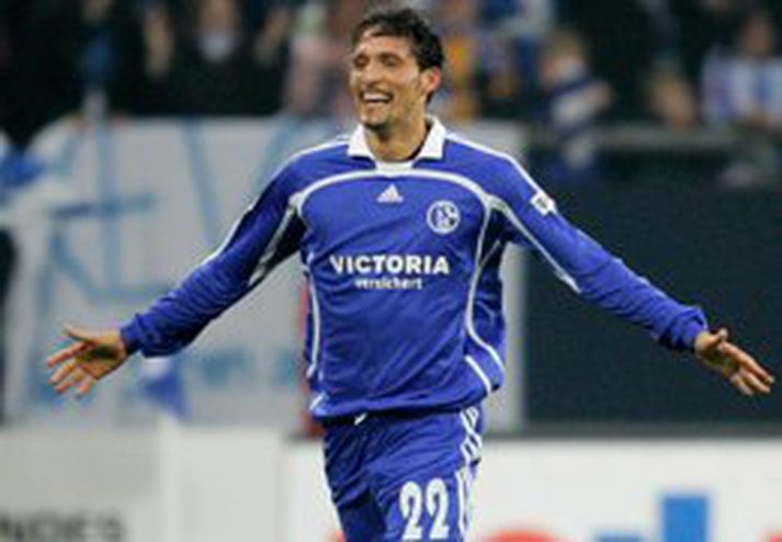 Kevin Kuranyi skoraði tvö mörk í dag en það nægði Schalke ekki til að vinna sjöunda leikinn í röð