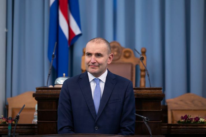 Guðni Th. Jóhannesson frestaði formlega þingfundum 154. löggjafarþings á fyrsta tímanum í nótt.