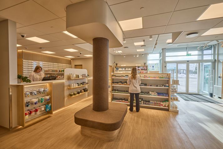 Apótekið er í Klíníkinni. 