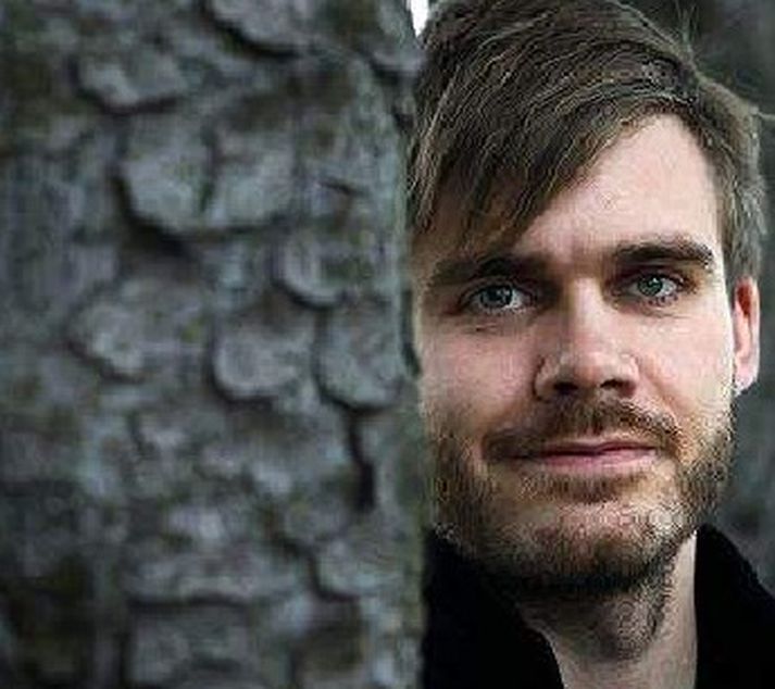 Finnur eignaðist tvíbura með kærustunni sinni stuttu eftir að hann kom heim úr 18 mánaða tónleikaferðalagi með Placebo. fréttablaðið/stefán