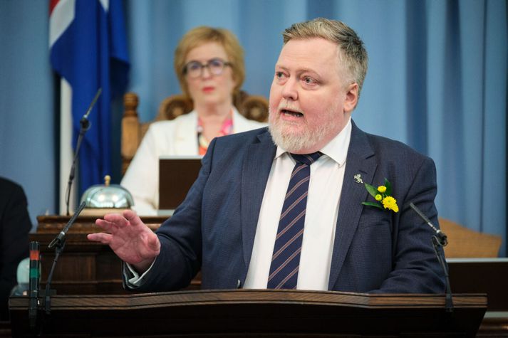 Ráðning ráðgjafa­fyrir­tækja skekki myndina milli stjórnar og stjórnar­and­stöðu