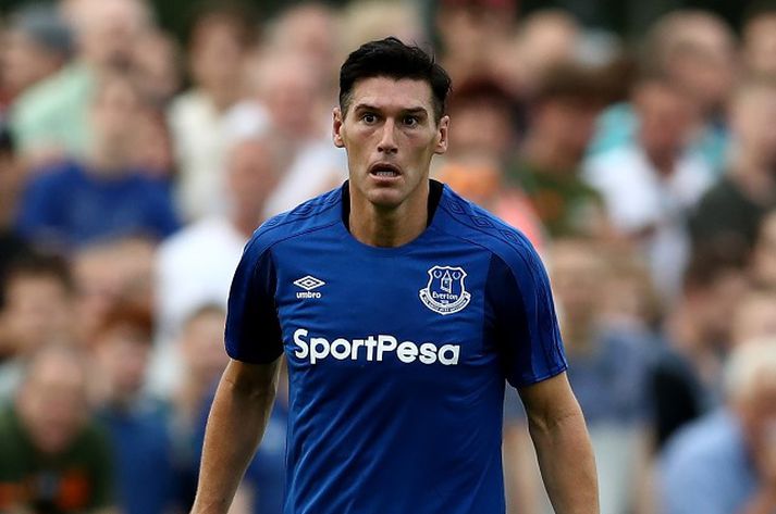 Gareth Barry er á förum frá Everton sem hann hefur leikið með frá 2013.