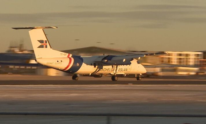 Flugvél Landhelgisgæslunnar, TF-SIF, lendir á Reykjavíkurflugvelli í dag.