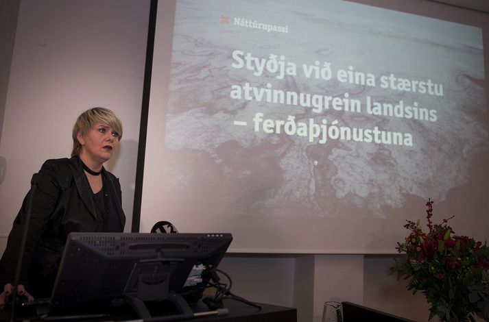 Ragnheiður Elín Árnadóttir segir náttúrupassann sanngjarna leið til að fjármagna uppbyggingu ferðamannastaða og vonast eftir málefnalegri umræðu um frumvarp um hann á Alþingi.