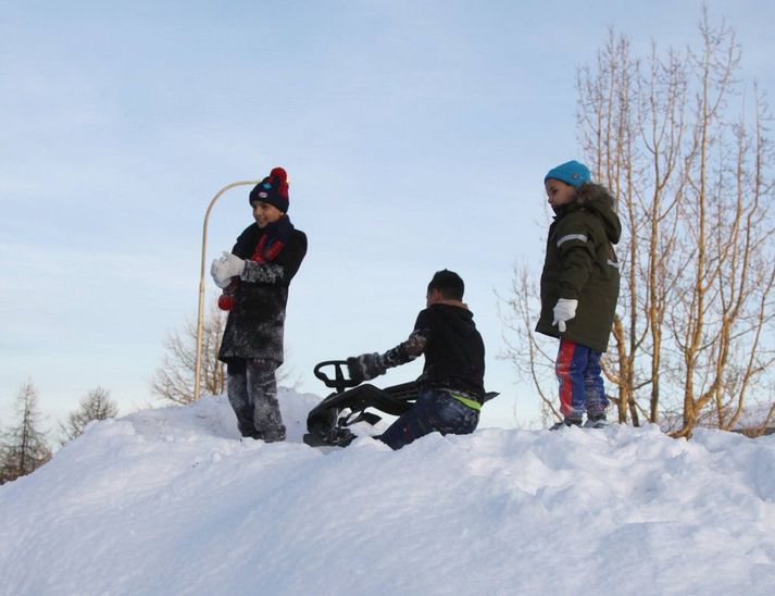 Krakkarnir hafa meðal annars farið á snjósleða í fyrsta skipti á ævinni eftir að þau komi til Akureyrar.