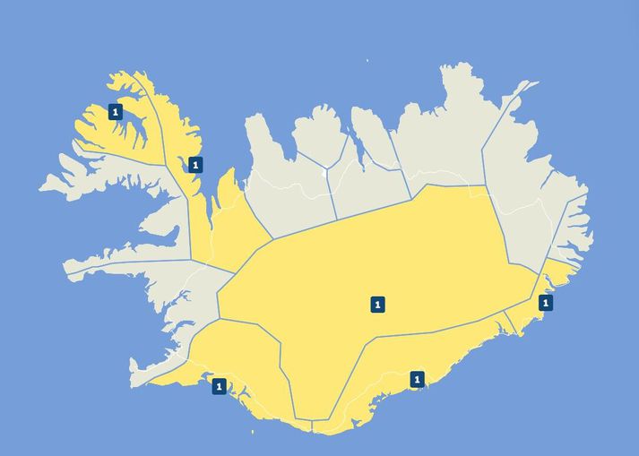Skriðuviðvaranir hafa verið gefnar út um allt land.