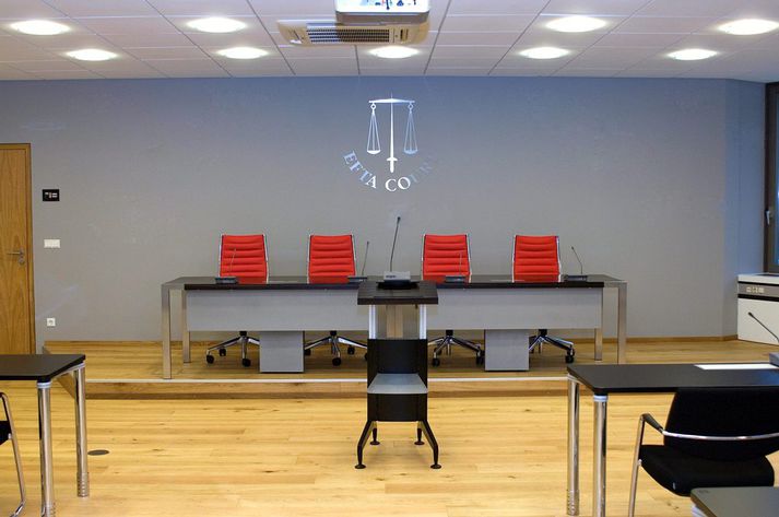 ESA hefur stefnt íslenska ríkinu fyrir dómstólinn fyrir að innleiða ekki tæknilegar reglur um vöruviðskipti.