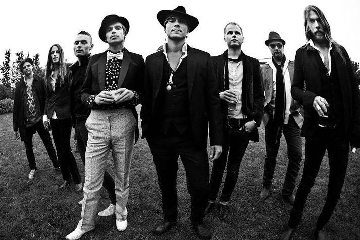 Rolling Stones Hljómsveitin Stóns heldur tónleika á Gauki á Stöng annað kvöld og mun spila hátt í þrjátíu slagara sveitarinnar.