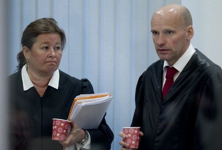Geir Lippestad (th) er aðalverjandi Breiviks.