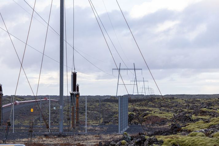 Háspennulínur á Reykjanesi ættu ekki að vera í hættu. Öðru máli gæti gegnt um háspennulínur á Norðausturlandi.