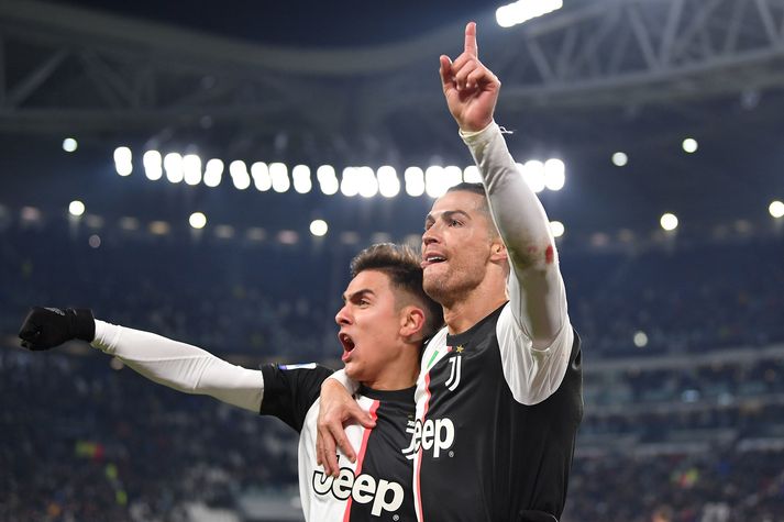 Paulo Dybala og Cristiano Ronaldo fagna marki saman.