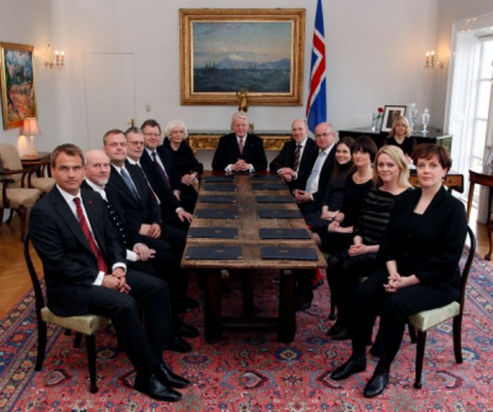 Ríkisstjórnin hefur starfað í hundrað daga.