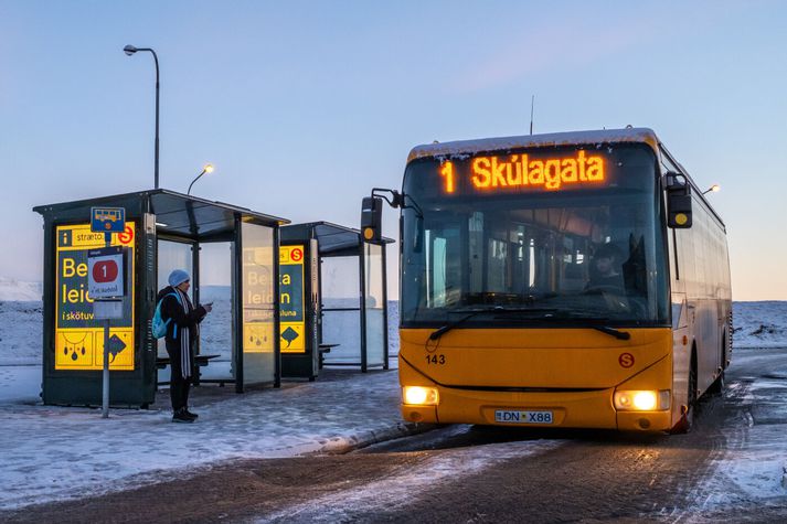 Nái vilji meirhluta borgarstjórnar fram að ganga þá fá börn á grunnskólaaldri frítt í Strætó í Reykjavík í vor.