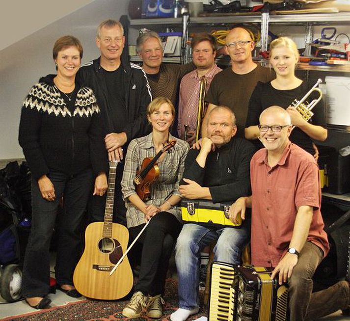 Hljómsveitin Melchior verður dugleg við tónleikahald í nóvember.
