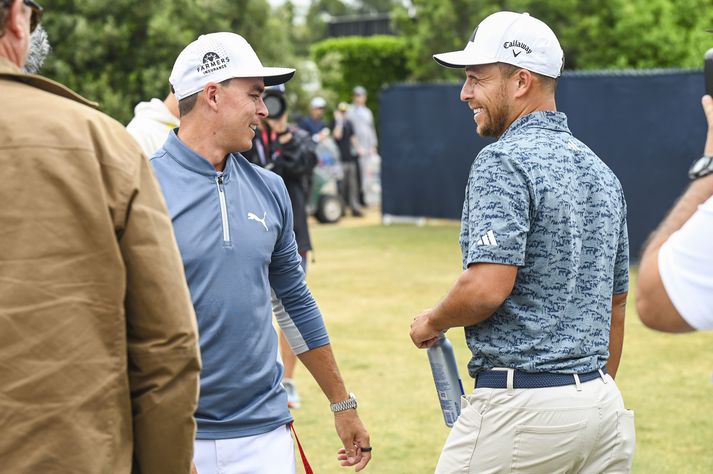 Þeir Rickie Fowler og Xander Schauffele spiluðu frábært golf á fyrsta degi Opna bandaríska.