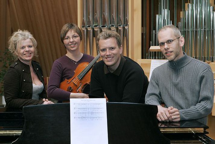 Tónlistarhópurinn Katla Svava Ingólfsdóttir, Jóhanna Valsdóttir, Magnús Ragnarsson og Bjartur Logi Guðnason.  