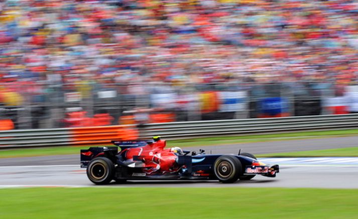 Sebastian Vettel á brautinni í dag.