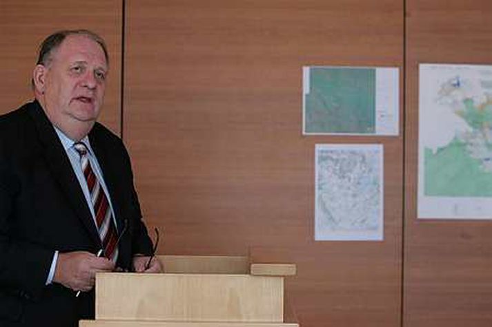 Gunnar I. Birgisson ætlar að kynna aðgerðir í starfsmannamálum í dag.