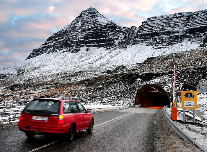 Við Fáskrúðsfjarðargöng Stóraukið umferðaröryggi fékkst með opnun Fáskrúðsfjarðarganga. Þrátt fyrir það er leiðin milli Stöðvarfjarðar og Neskaupstaðar hættulegri en flestar.
fréttablaðið/gva