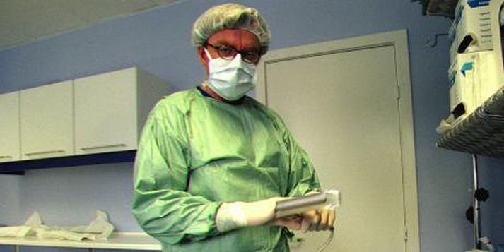 Ege  í fullum skrúða.