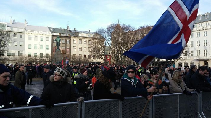 Nú hafa rúmlega 32 þúsund manns skrifað undir á síðunni thjod.is .