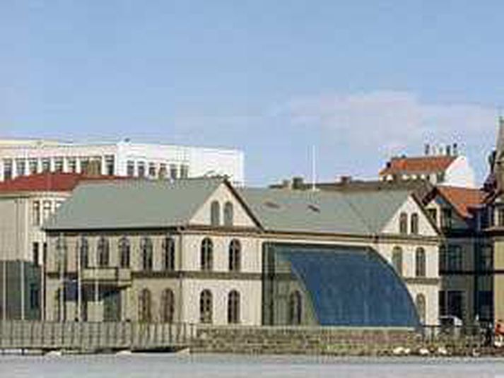 Gulleggið verður afhent í Iðnó í dag.