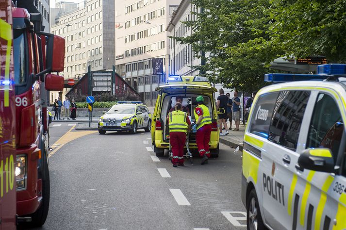 Sjúkraflutningamenn að störfum í Osló. Myndin tengist fréttinni ekki beint.