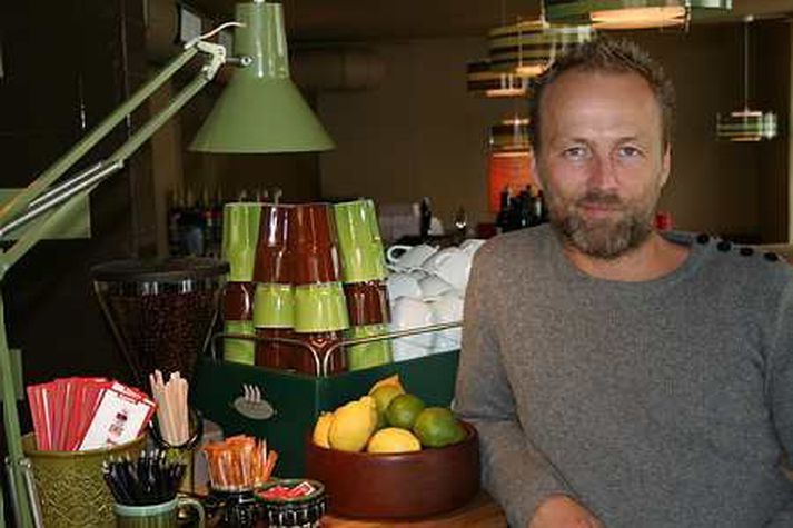 Friðrik Weisshappel fagnar þriggja - og fimm ára afmæli Laundromat.