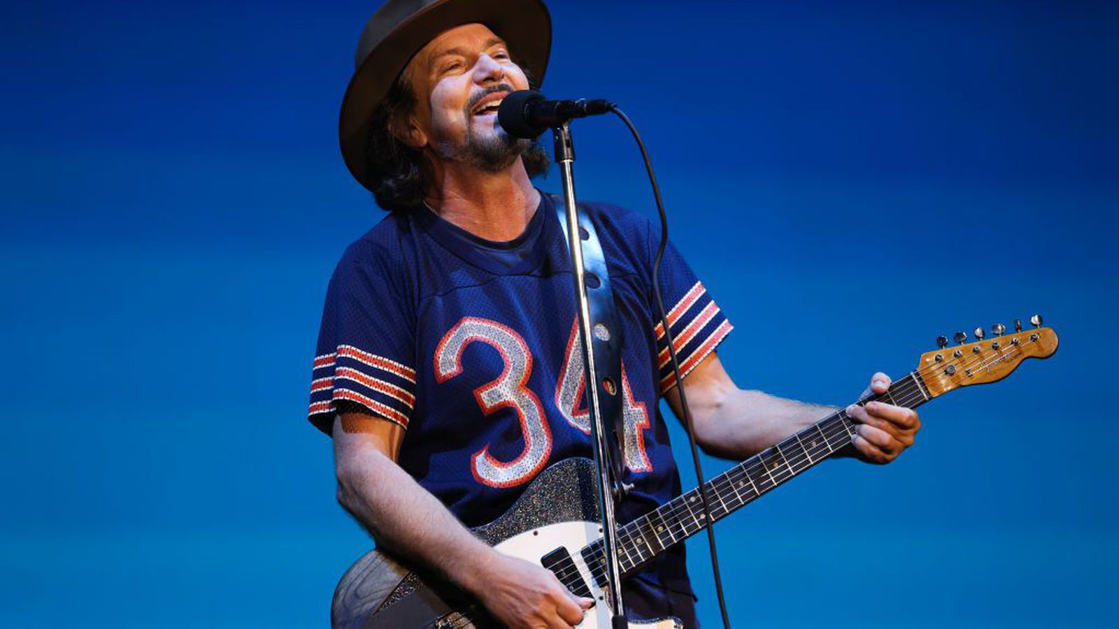 Pearl Jam á móti sjókvíaeldi á Ís­landi