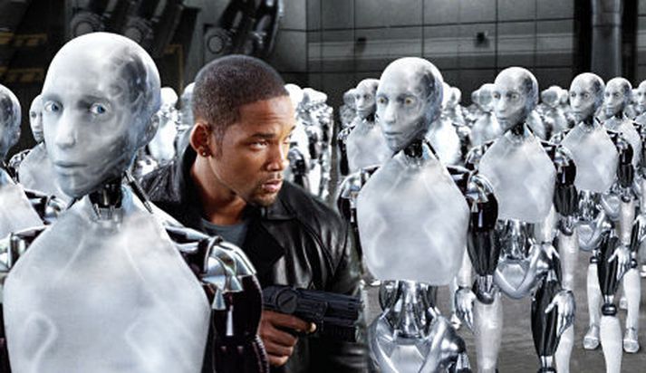 Will Smith og gervigreindarvélmennin í kvikmyndininni I Robot