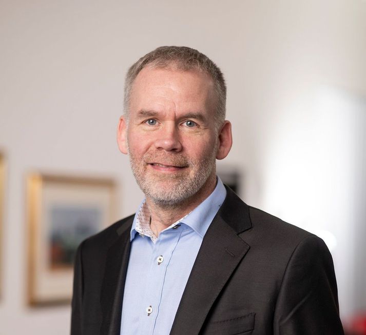 Almar Guðmundsson vann Áslaugu Huldu Jónsdóttur með 41 atkvæði í baráttunni um oddvitasætið í Garðabæ, en það var handagangur í öskjunni eftir að Gunnar Einarsson, bæjarstjóri til sautján ára, ákvað að segja þetta gott.