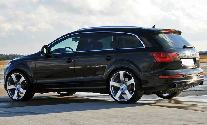 Audi Q7 jeppinn.