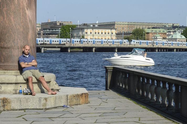 Hitinn fór víða yfir 30 gráður í Svíþjóð í gær og náði tæplega 35 stiga hita í Noregi.