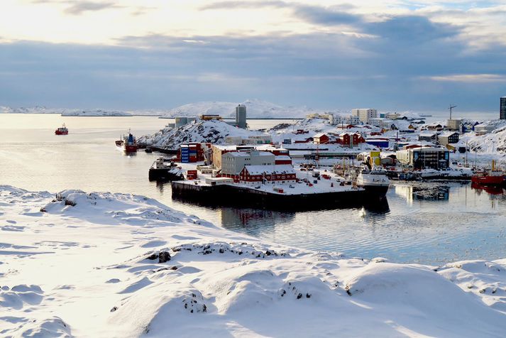 Nuuk á Grænlandi þangað sem konan var að fljúga á mánudaginn.