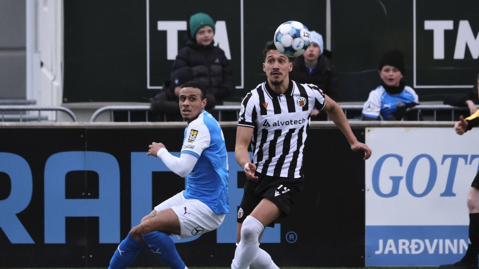 Um­fjöllun og við­töl: Stjarnan - KR 2-3: Halda á­fram að kremja mót­herjana eins og skor­dýr