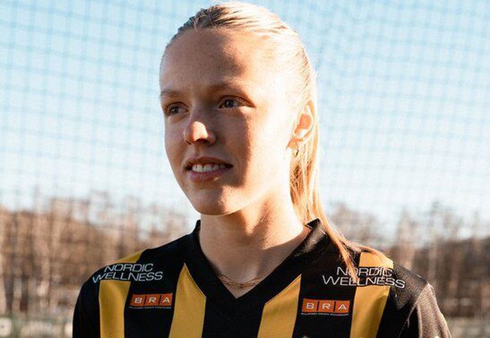 Thelma Karen Pálmadóttir í búningi Häcken. 