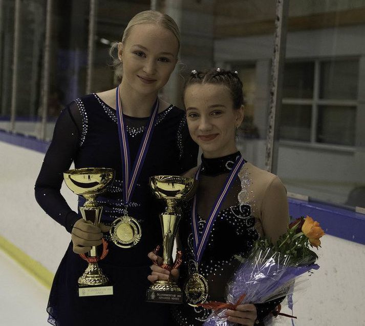 Íslandsmeistara 2019 Aldís Kara Bergsdóttir í junior ladies og Júlía Rós Viðarsdóttir í advanced novice.