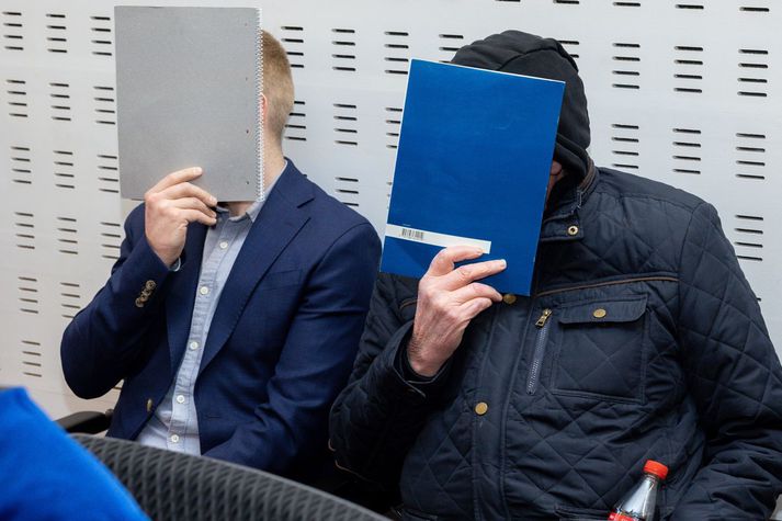 Daði Björnsson, við hlið Páls Jónssonar á lokadegi aðalmeðferðar í stóra kókaínmálinu svonefnda.