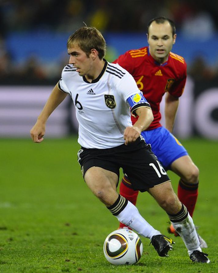 Lahm liggur í flensu.