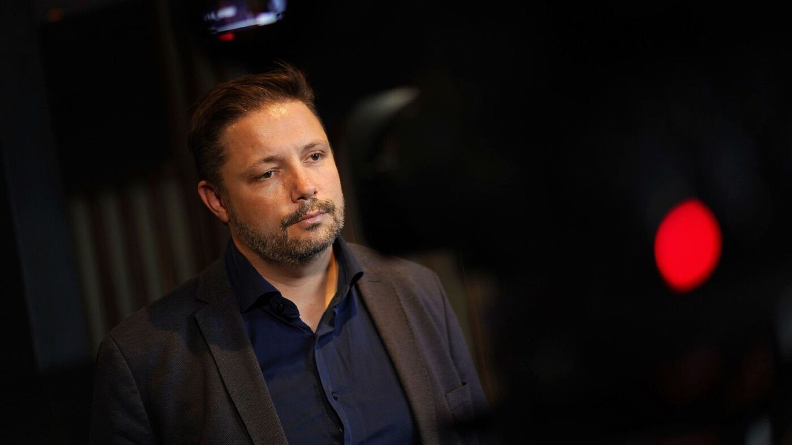 Kapp­hlaupið hafið og hann hafi á­hyggjur af öryggi þeirra minni