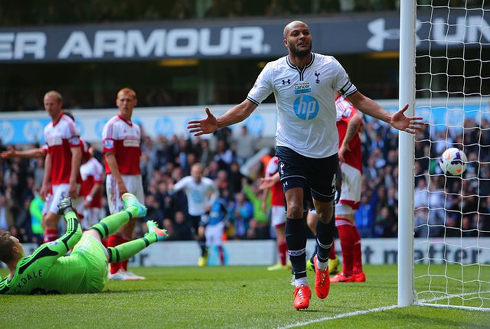Kaboul klæðist búningi Sunderland á næsta tímabili.