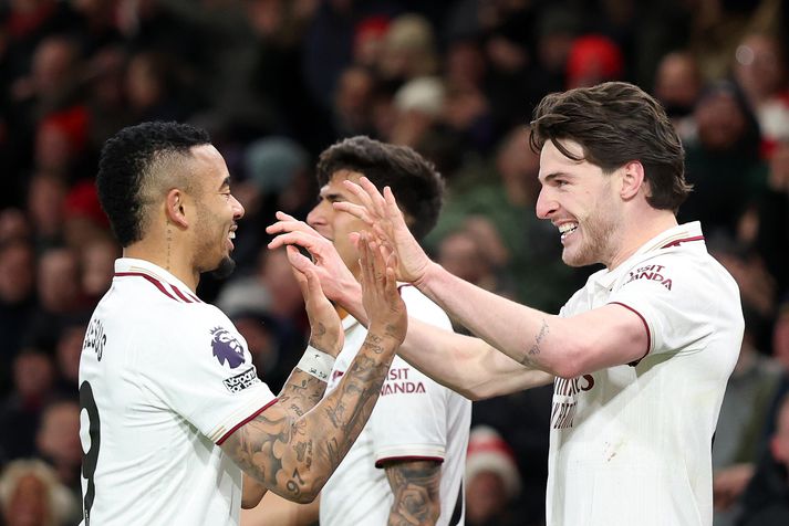 Declan Rice fagnar öðru marki sinu í kvöld með liðsfélaga sínum Gabriel Jesus.