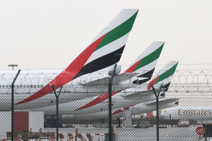 Emirates er í ríkiseigu í Sameinuðu arabísku furstadæmunum og eitt umfangsmesta flugfélag heims þegar kemur að lengri áætlunarferðum.