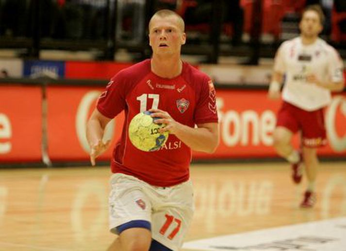 Arnór Þór Gunnarsson í leik með Val á sínum tíma.