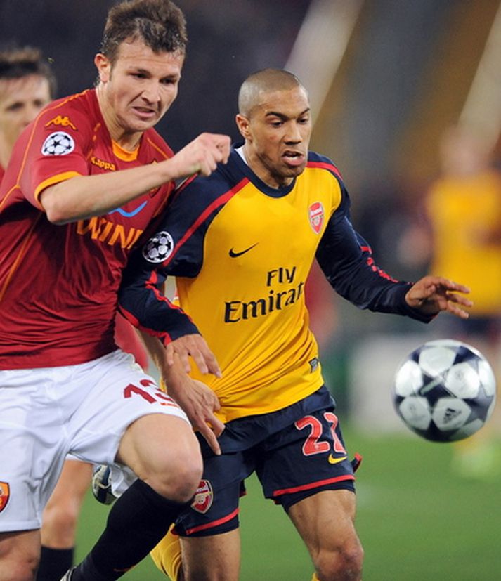 Gael Clichy, leikmaður Arsenal, til hægri.