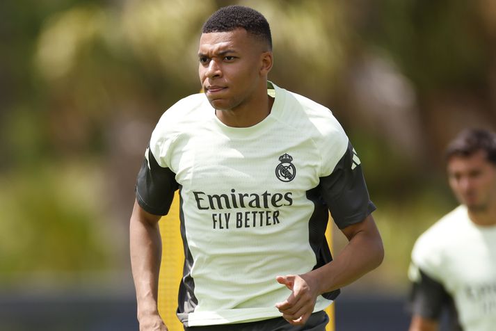 Kveisan lagði nokkur kíló af Mbappé.