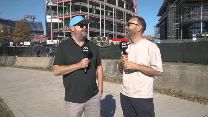 Það var létt yfir Henry og Andra fyrir utan Nissan Stadium.