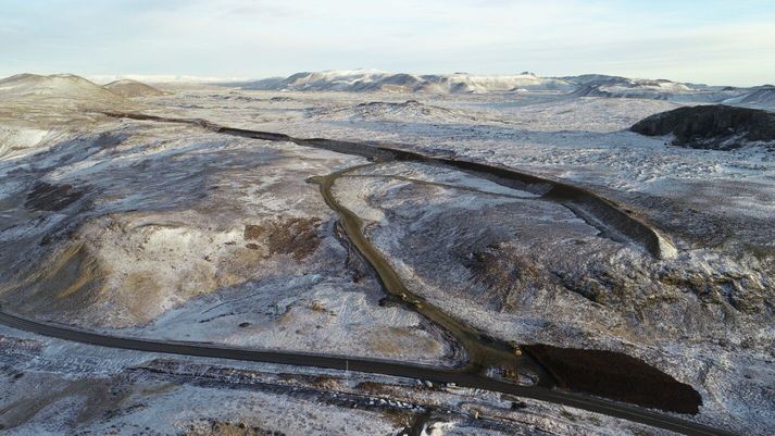 Sundhnúkagarður er kominn upp í endanlega hæð. 