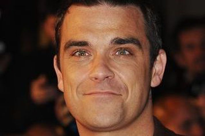 Robbie Williams viðurkennir að hann sé byrjaður að hugsa um að fjölga sér og er hræddur við ábyrgðina sem því fylgir.
