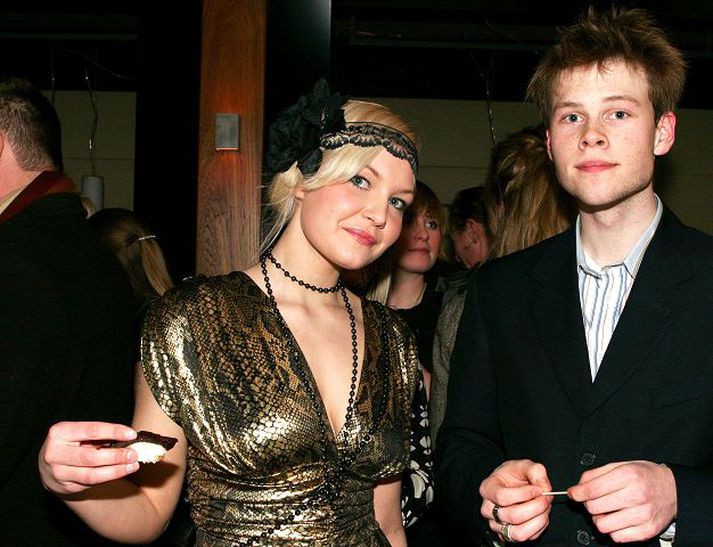 Þau Brynja Skjaldardóttir og Jón Felix Sigurðsson skemmtu sér vel í partíinu.